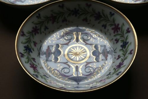 Porcelaine, Bordeaux, décor barbeaux, manufacture Verneuilh 18ème, 3 sous-tasses - Afbeelding 3 van 5