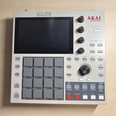 AKAI professional MPC ONE Retro Edition Standalone Music