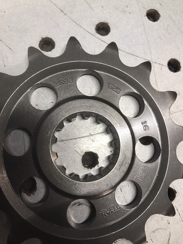 Renthal 16 Tooth 525 289U Front Sprocket 289U-525-16P - Picture 2 of 4