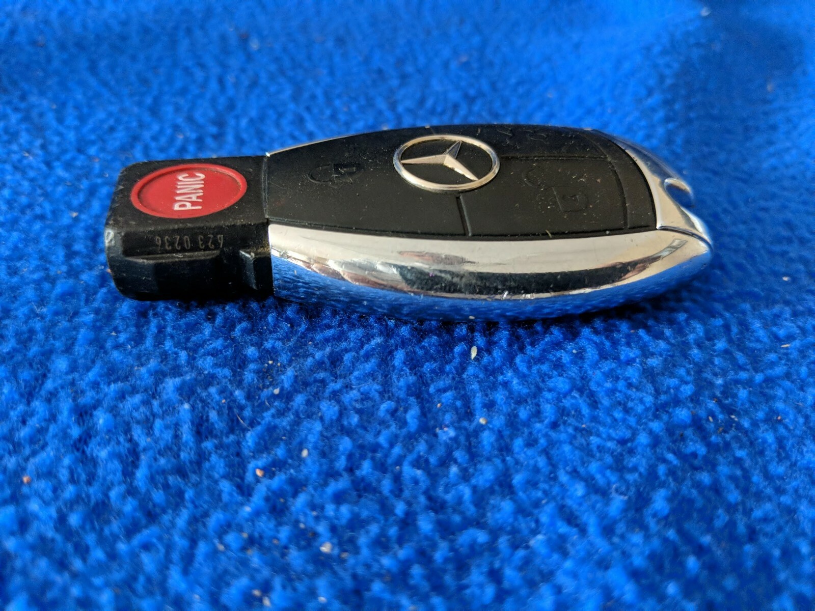 MERCEDES W221 W218 W166 W222 W216 SMART KEY FOB KEYLESS ENTRY MERCEDES W221 W218 W166 W222 W216 SMART KEY FOB KEYLESS ENTRY
