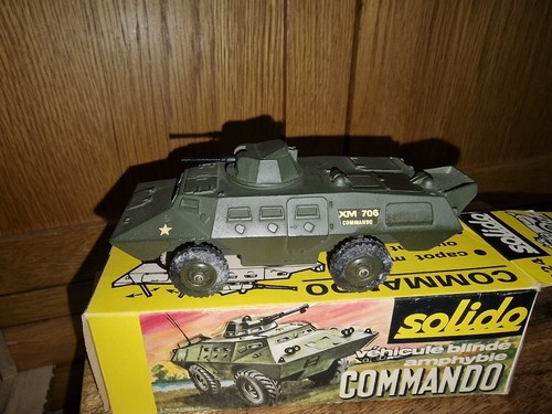 solido ref. 224 COMMANDO XM 706 APC Amphibious Vehicle 1/50 Scale - Picture 2 of 9