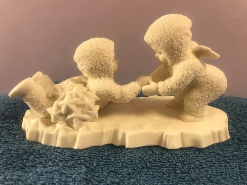 Department 56 Snowbabies Figurine Help Me I'm Stuck MAX3992 - Picture 1 of 8