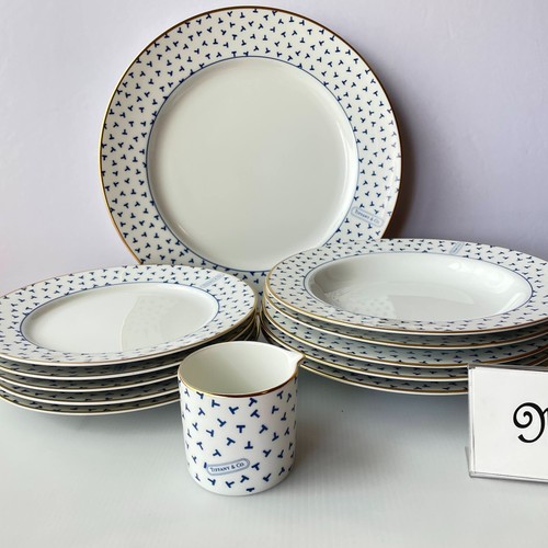 TIFFANY & Co. Dancing T Place Setting Service for 5, 12 pcs Plate Rim Bowl - Picture 2 of 14