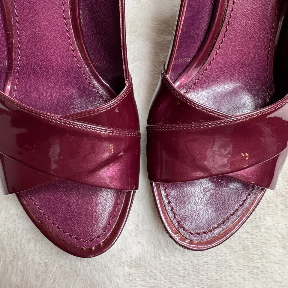Sandalias de cuña Louis Vuitton con cordones ciruela púrpura charol talla 35 Foto 2 de 4