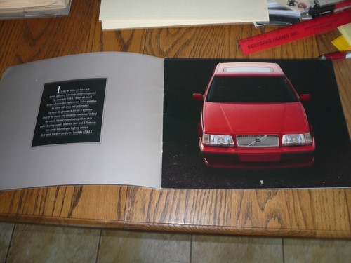 1993 Volvo 850 GLT Series Sales Brochure - Picture 2 of 8