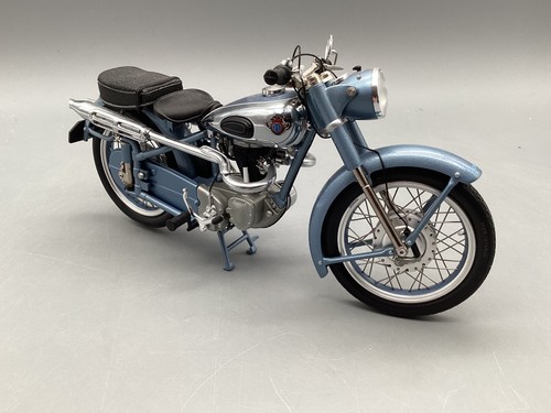Moto modelo 1:10 Schuco Horex Regina variante todoterreno 1950-1951 con embalaje original - Imagen 8 de 12