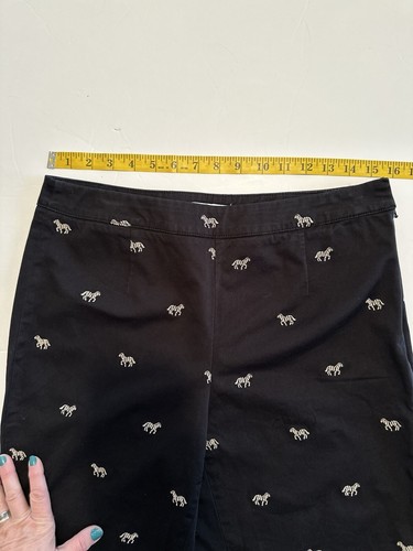 Coldwater Creek Capri Pants Women Size 10 Petite Black Zebra Embroidered - Picture 8 of 16