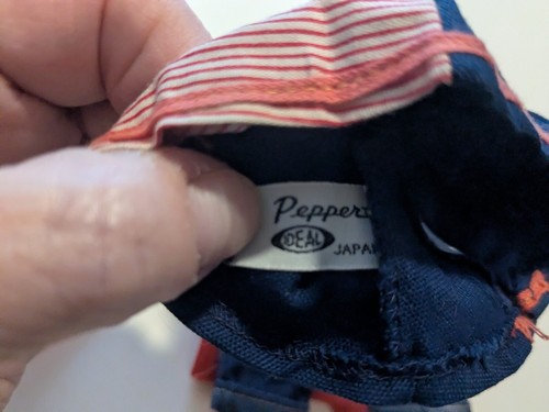 Lotto 25 pezzi vestiti bambola Barbie Tammy Pepper vintage misti * etichette - Foto 2 di 24