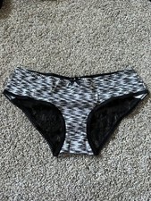 NWT Victoria Secret Low Rise Lace Back Hiphugger Small