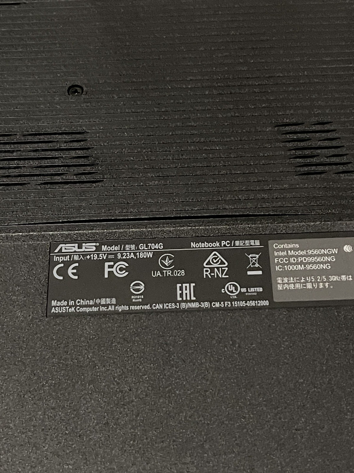 ASUS GAMING LAPTOP ROG Strix GL704G i7 8th Gen 20GBRAM 1TB HDD 512SSD *NICE* - Picture 7 of 13