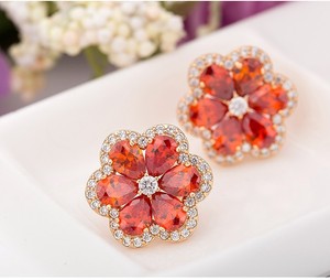 New-Korea-Style-Top-Quality-Zircon-Inlay-Flower-Shaped-Stud-Earrings-White-Champ