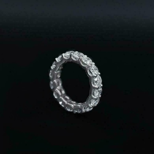 Anello Full Eternity 4,50 ct diamante oro bianco 14 kt fede nuziale misura... - Foto 2 di 3