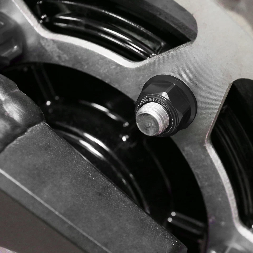 Tuercas de piñón traseras doradas CNC Racing para Yamaha FZ600 todos los años Foto 3 de 4