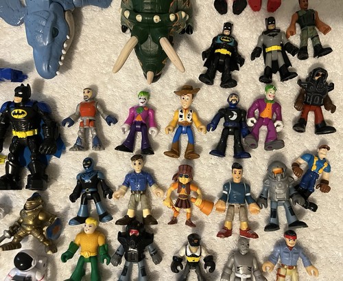 Fisher Price Imaginext Mixed Figures and Accessories Lot - Picture 8 of 10