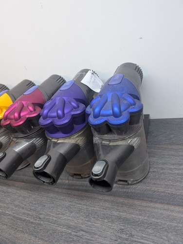 Dyson Handheld Vacuum V6 Bundle - Spares Or Repairs - Picture 5 of 20