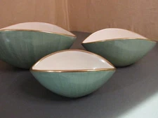 L'OBJET Oval Porcelain Green 24kt Shell Oval Nesting Bowls Complete Set Of 3