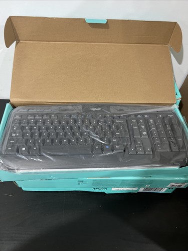 Logitech MK335 Wireless Keyboard And Mouse Combo Black - Picture 2 of 4