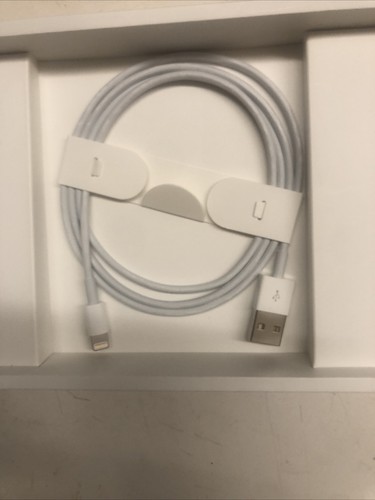 Apple Mac Wireless Keyboard (A1644) and Magic Mouse (A1657) Combo - Open Box - Picture 8 of 8