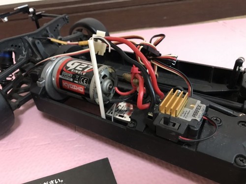 Kyosho Fazer Escala 1/10 Rc Coche Chasis Eléctrico 2.4Ghz Radio Syncro... - Imagen 4 de 8
