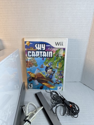 Wii Console With Stand, 3 Controllers, Accessories 2 Games Bundle Amazing! - Picture 6 of 11