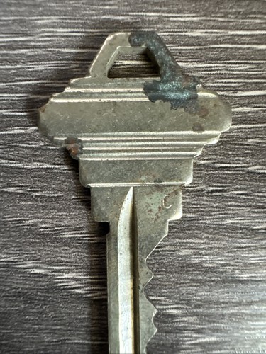 Schilage Vtg Key - Picture 7 of 10