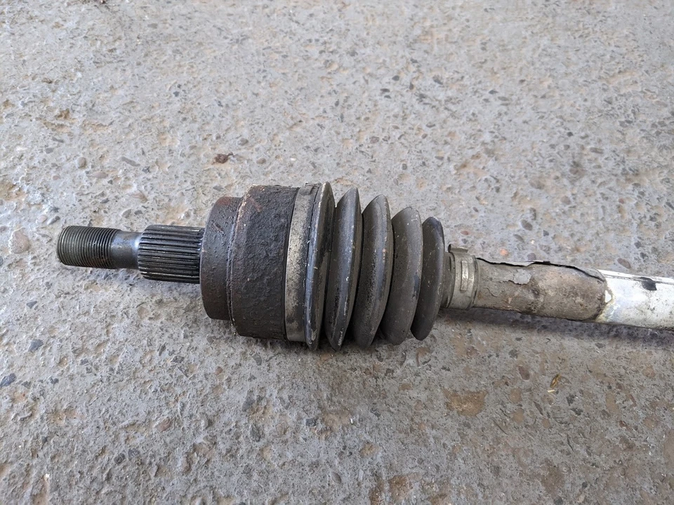 MERCEDES ML 350 2006 W164 LEFT REAR DRIVE SHAFT DRIVESHAFT - Image 2 of 3
