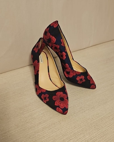 Alex Marie Red & Black Floral Jacquard Heels Pump Womens Size 8.5M padded insole - Picture 3 of 15