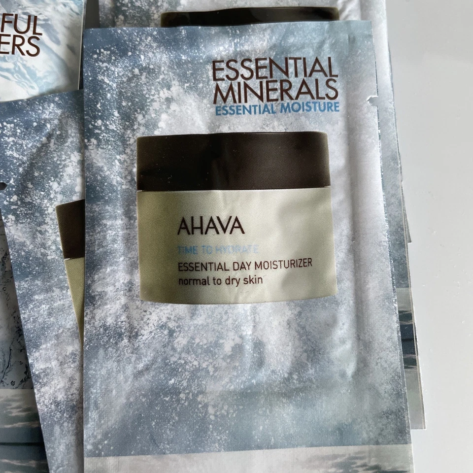 AHAVA Active Deadsea Minerals sachets 11x3ml day moisturizer + 26x6ml bodylotion - Image 1 of 4
