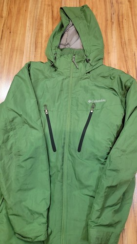 Columbia Omni-Tech Regenjacke Herren XL grün Nylon wasserdicht verstaubar Kapuze
