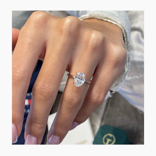 Oval Diamond Ring IGI Certified F VS1 2.11Ct Hidden Halo Lab created 18K Wh Gold - Picture 4 of 15
