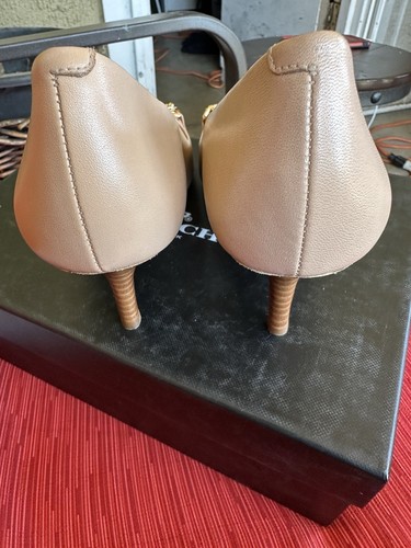 Scarpe decolte Coach Bowery semi opache in legno di faggio vitello tacco a gattino taglia 7M nuove - Foto 7 di 11