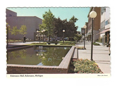#ad Kalamazoo Mall Kalamazoo MI vintage postcard unposted $5.95