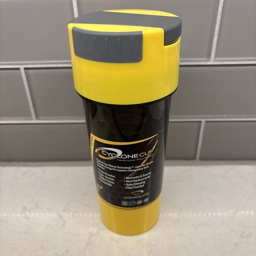 Cyclone Cup 16 oz protein shaker mixer water bottle/Snack Cup Blk/wht Tornier - Picture 2 of 6