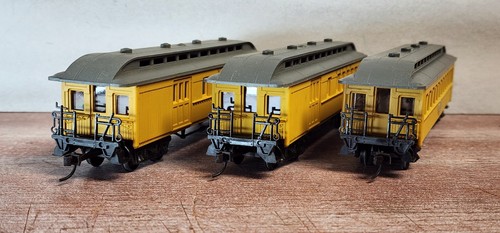 Virginia & Truckee Railroad 2 Combines 1 Coach Personenwagen Pocher Trains HO - Bild 3 von 6