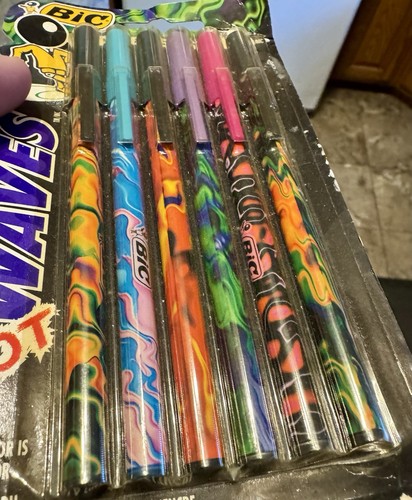 6 Vintage 1994 Bic Writing Pens Hot Waves Wavelengths NOS Various Ink Colors - Picture 3 of 6