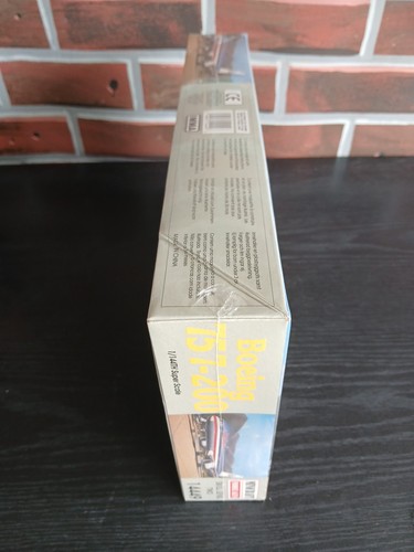 Minicraft 1/144 Boeing 757-200 American Airlines Model Kit - New in Box #14449 - Picture 4 of 6
