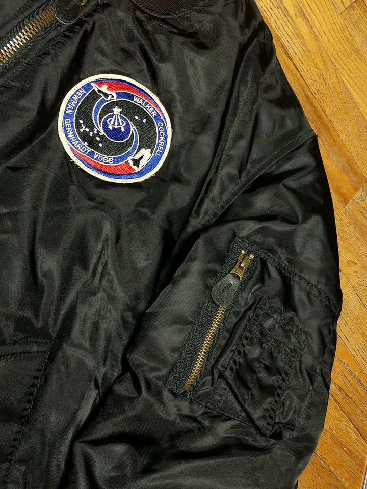 Top Shop Find USAF Cockpit MA-1 Chaqueta de Bombardero Negra Nylon Espacio NASA Bandera Parche  Foto 3 de 4