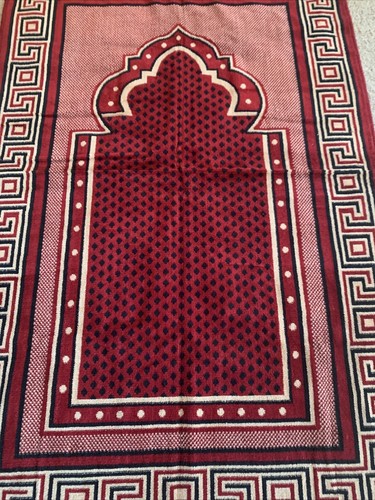 Rug 26.5” Wide And 40.5 “ Length Made In Turkey Textile Red , Tan - Picture 6 of 15