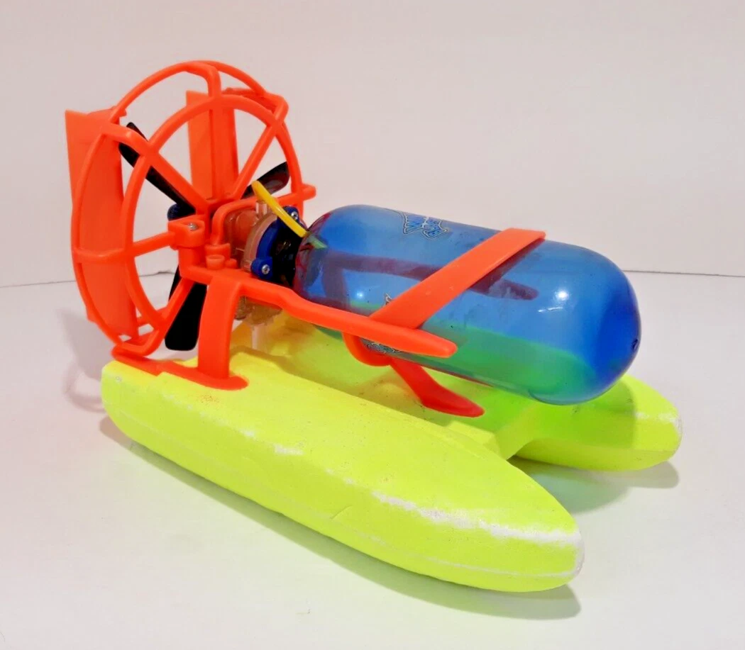 Vintage 1990s Air Hogs Water Blaster Air Boat Pressure Engine Spin