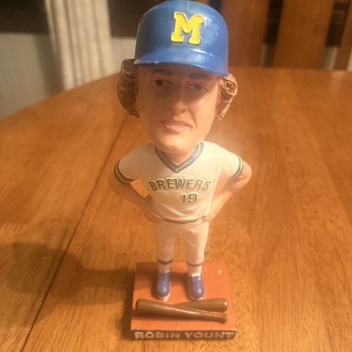 2006 ROBIN YOUNT "ROOKIE" MILWAUKEE BREWERS SGA BOBBLEHEAD MLB No Box - Picture 1 of 6