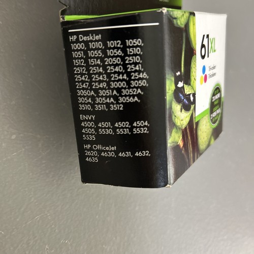 Cartucho de tinta color HP 61XL CH564WN GENUINO caducado DEC, 2017/sellado - Imagen 6 de 6