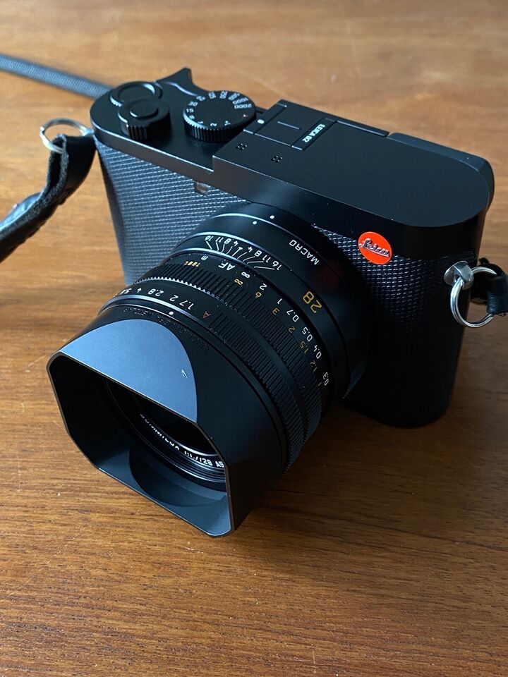 Leica, Q2, 47,3 megapixels