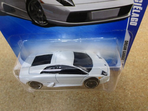 2001 Lamborghini Murcielago Hot Wheels Dream Garage 2009 white car #150 1/64 - Picture 2 of 4