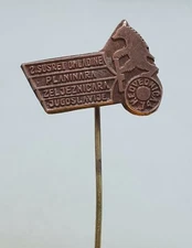 Climbing Mountaineering Club PD MEDVEDNICA Zagreb vintage pin KASUN 1960s !