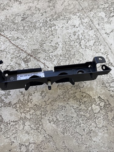 Mercedes Benz Genuine G 550 2019-2024 Oil Cooler Mount Plate 4635009801 - Bild 3 von 3