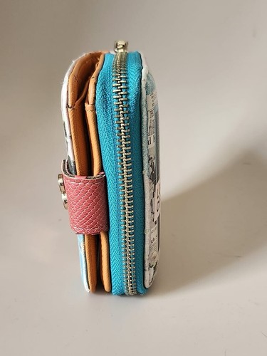 Nicole Lee U.S.A Love Is Part Of Fashion Cat Zipper Wallet - Picture 7 of 9