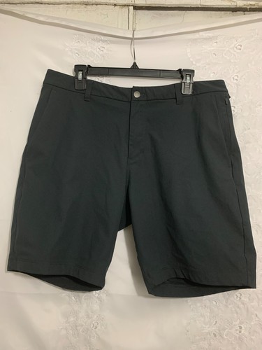 Lululemon Commission klassische Passform Shorts 9" Warpstreme grau Größe 36 gebraucht, in einwandfreiem Zustand