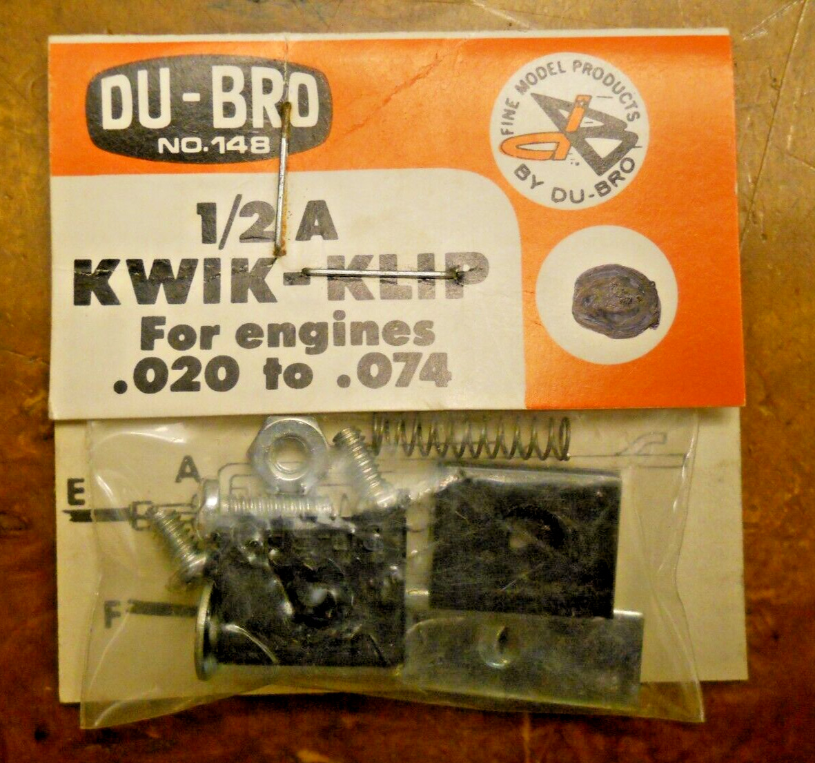 DUBRO #148 1/2A KWIK-KLIP GLOW PLUG CLIP FOR .020 TO .074 MODEL ENGINES (NEW)