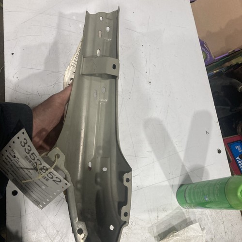 New OEM Genuine BMW E24 635CSi Coupe Bumper Front Left 51111867627 euro car ? - Picture 8 of 8