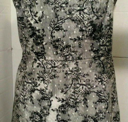 Vestido Informal Torrid - Negro/Blanco - Corte Frontal - Talla Torrid 12 - Imagen 3 de 9